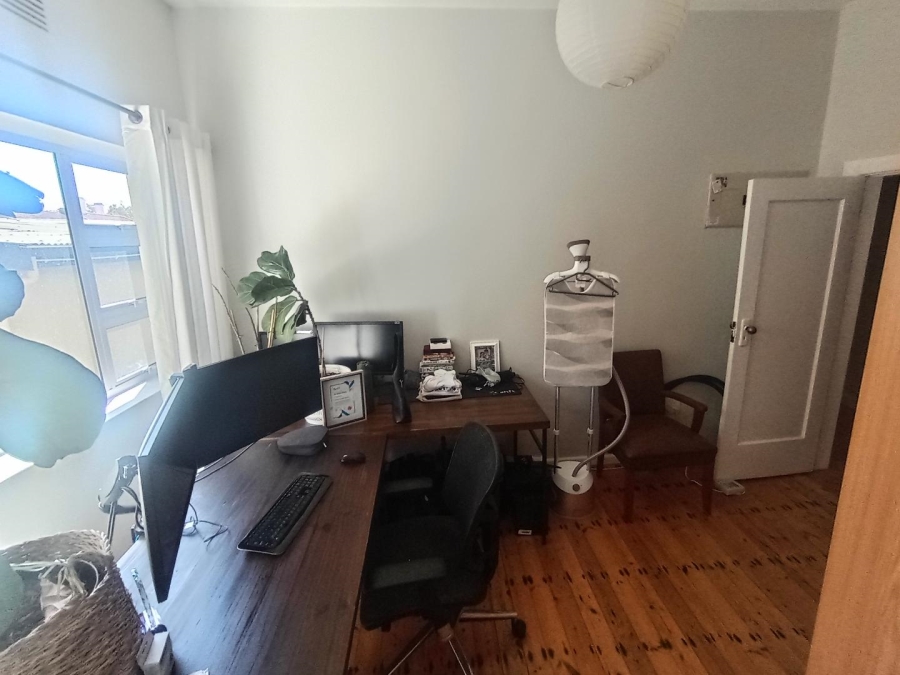 2 Bedroom Property for Sale in Oranjezicht Western Cape